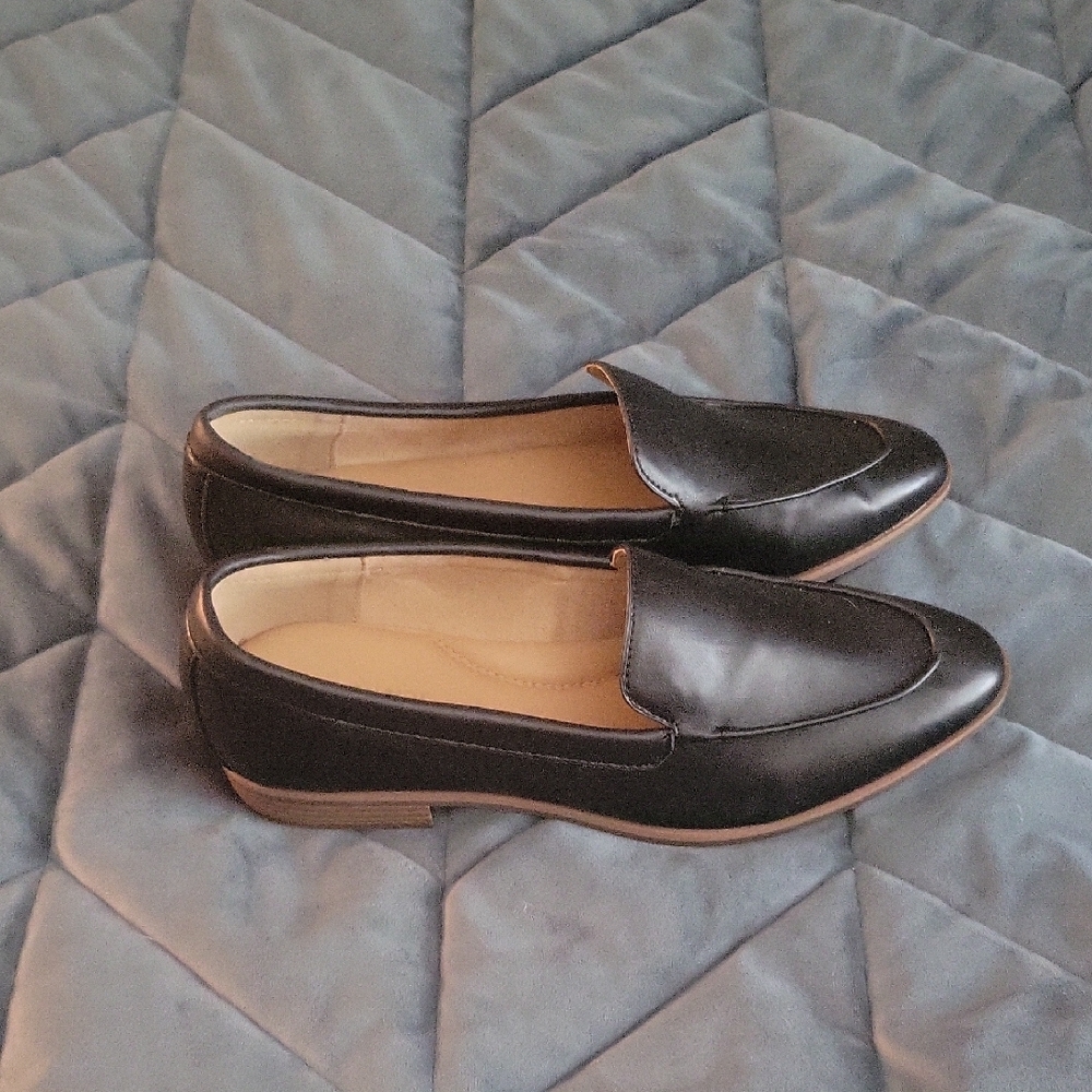 NWOT Cushionaire Penny Loafers - Picture 6 of 9